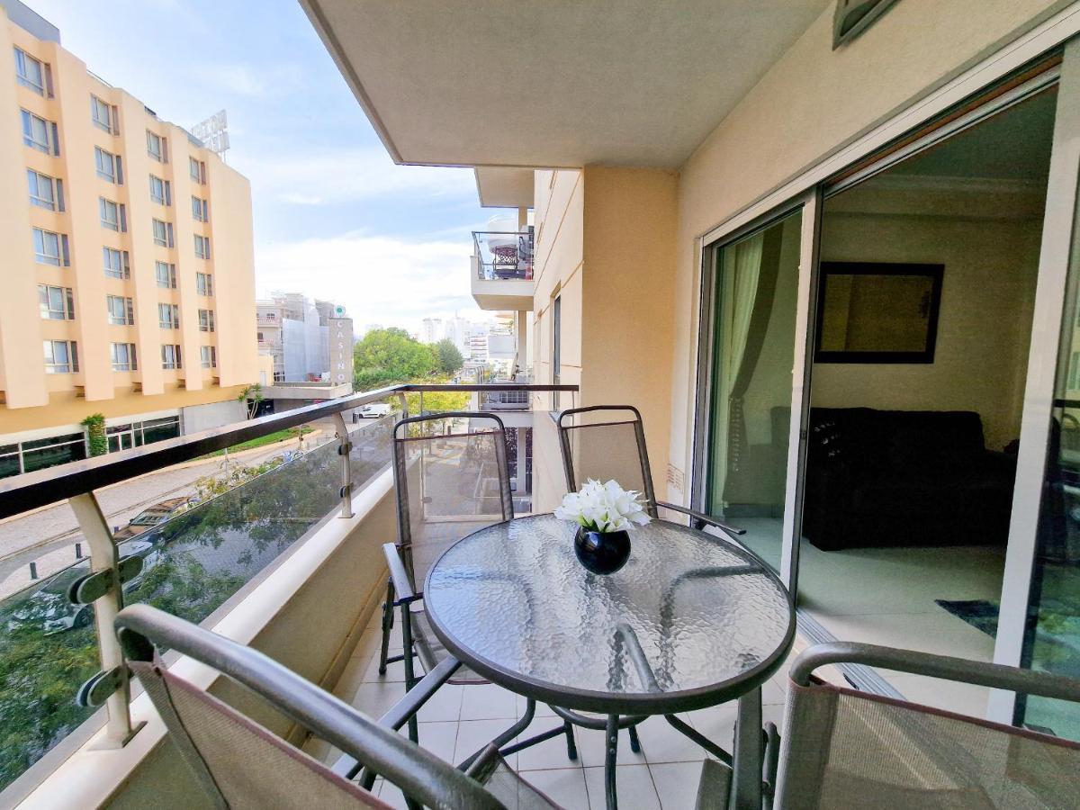 Apartment Rocha Oceano Azul Charming Portimao Exterior photo
