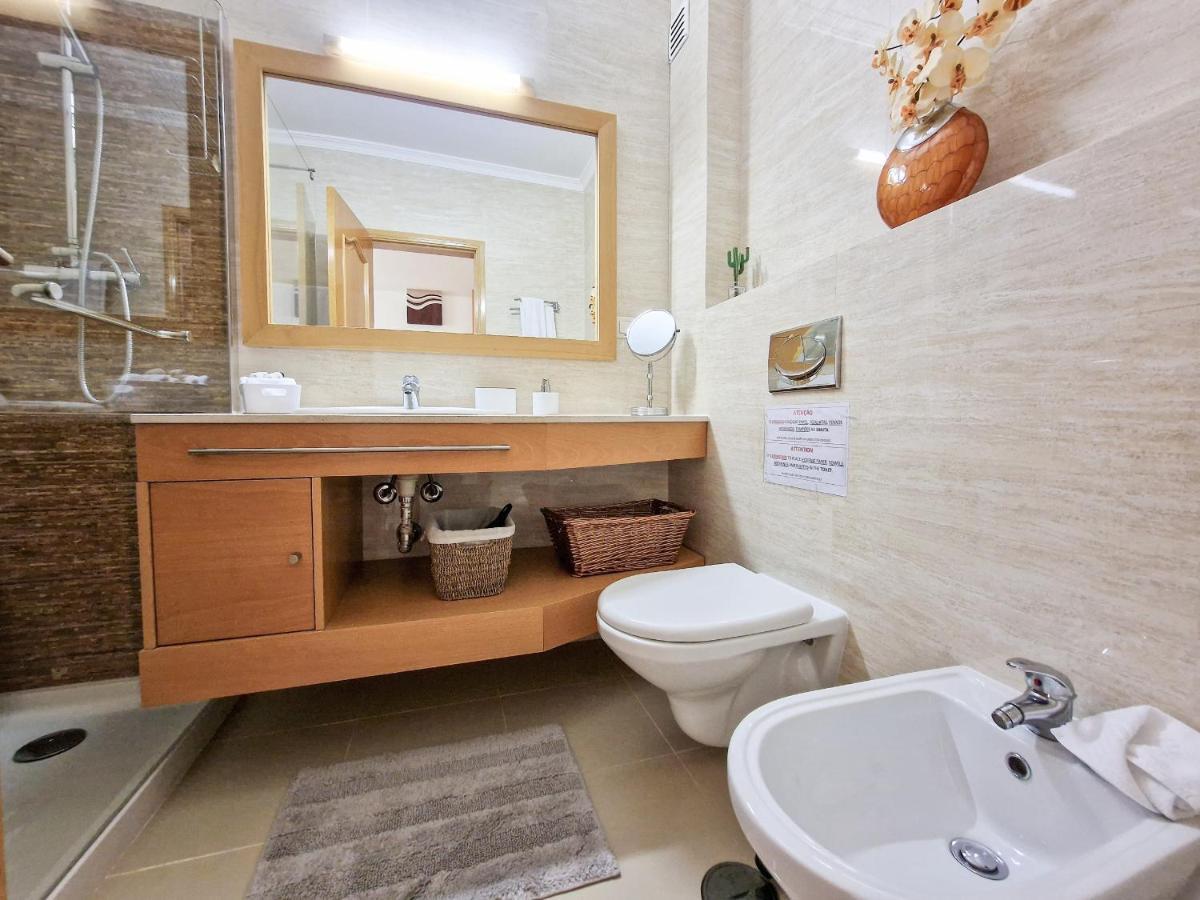 Apartment Rocha Oceano Azul Charming Portimao Exterior photo