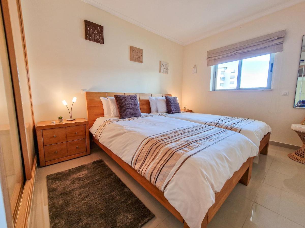 Apartment Rocha Oceano Azul Charming Portimao Exterior photo