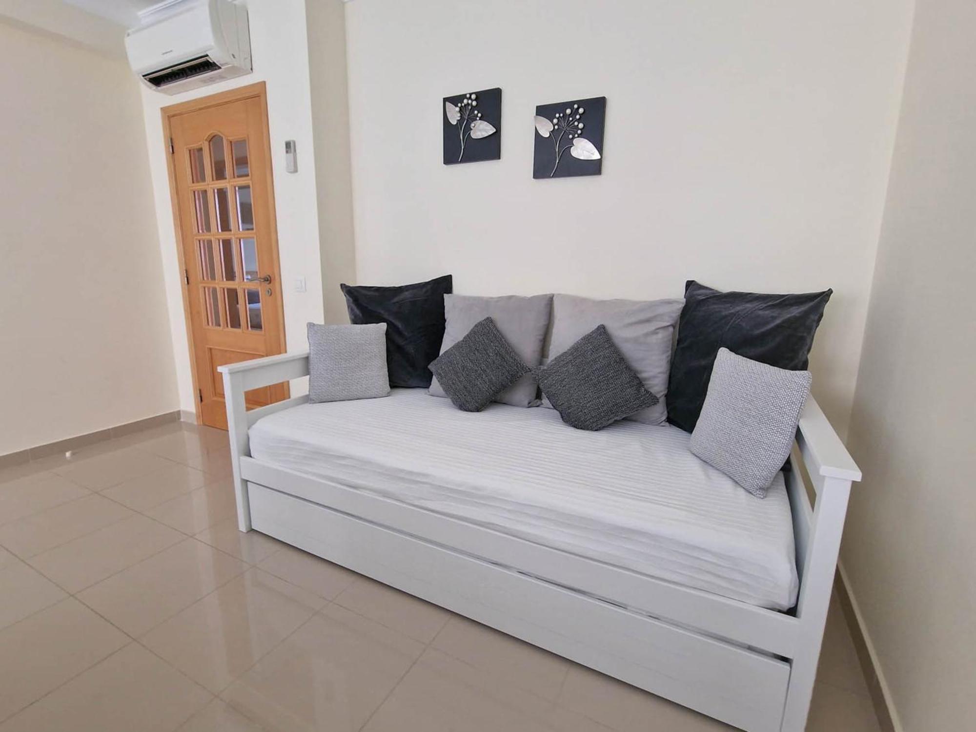 Apartment Rocha Oceano Azul Charming Portimao Exterior photo